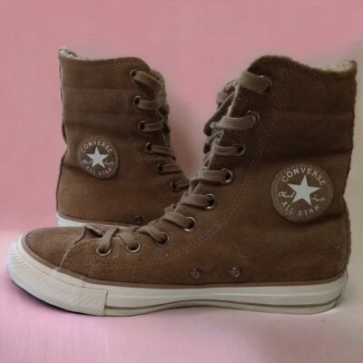 Suede CONVERSE Chuck Taylor All Stars Shearling Lined Hi Top Shoes Women's 6 - Image 1 of 4