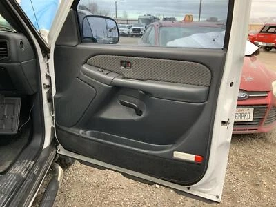 Panel de moldura interior de puerta delantera derecha usado se adapta a: Chevrolet Avalanche 1500 G 2002 Foto 1 de 4