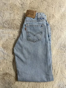 Vintage Levi’s 562 Jeans Jungen Größe 10 orangefarbenes Etikett helle Waschung gerades Bein Knopf - Bild 1 von 7