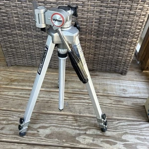 Vintage Velbon VG-3C Adjustable Camera Tripod Model 730109 - Great Condition - Picture 1 of 5