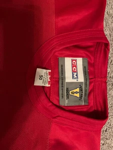 Team Canada 1972 Brand New With Tags CCM Heritage Jersey with Fight Strap - Picture 1 of 5