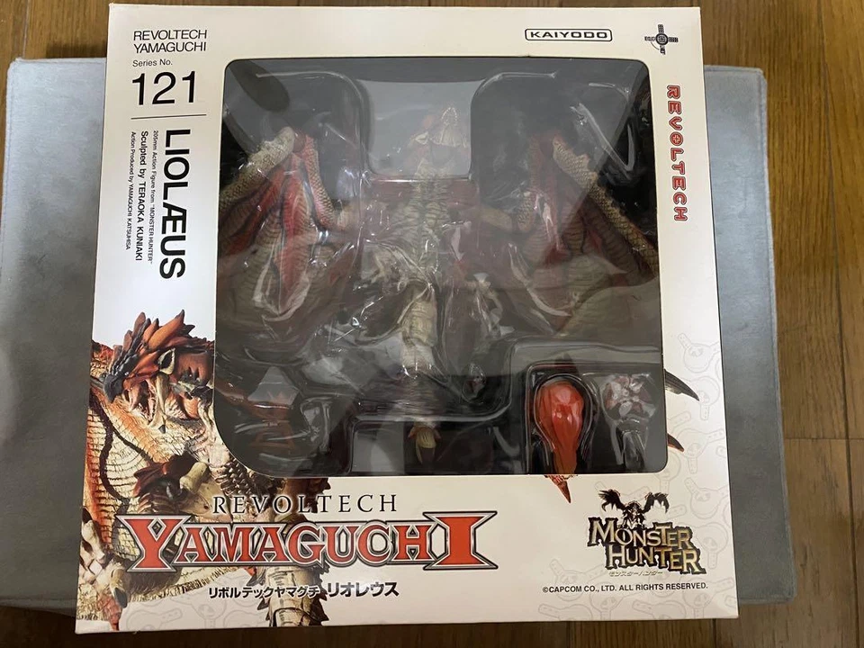 Figura Monster Hunter 121 de Japón Revoltech Yamaguchi Liolaeus Foto 1 de 4