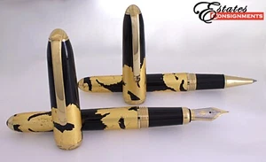Louis Cartier 'Dandy' Gold Foil Fountain and Roller Ball Pen Set - Picture 1 of 7