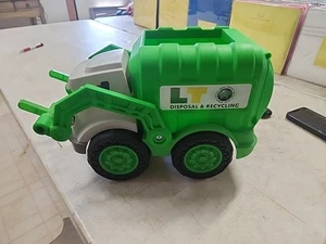 Little Tikes LT Disposal & Recycling Garbage Truck Green - Picture 1 of 9