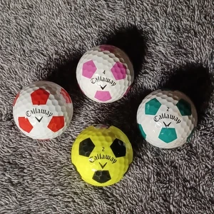 Callaway, Logo, Soccer, Golf Ball's. 4ct Collectable - Picture 1 of 2