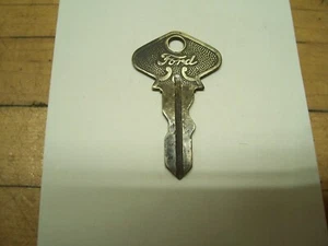 Vintage Script Ford Model T Ignition Switch Key 72 - Picture 1 of 2