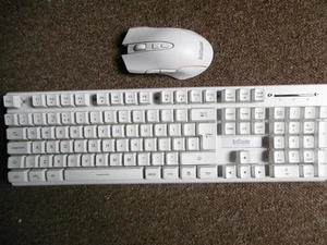 Redthunder K10 Wireless Gaming Keyboard and Mouse Combo LED Backlit Rechargeable - Afbeelding 1 van 6