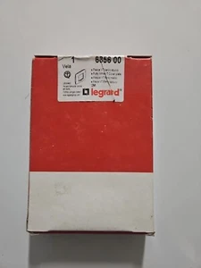 N.56 Placche Legrand Placca VT bianco stucco 685600 - Foto 1 di 1