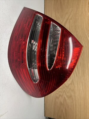 03-06 Mercedes W211 E320 E350 E55 AMG Tail Light Lamp Right Passenger Side OEM - Image 1 of 4