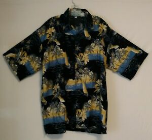 Memo's World Wide Men's Black Hawaiian Style Shirt Size L
