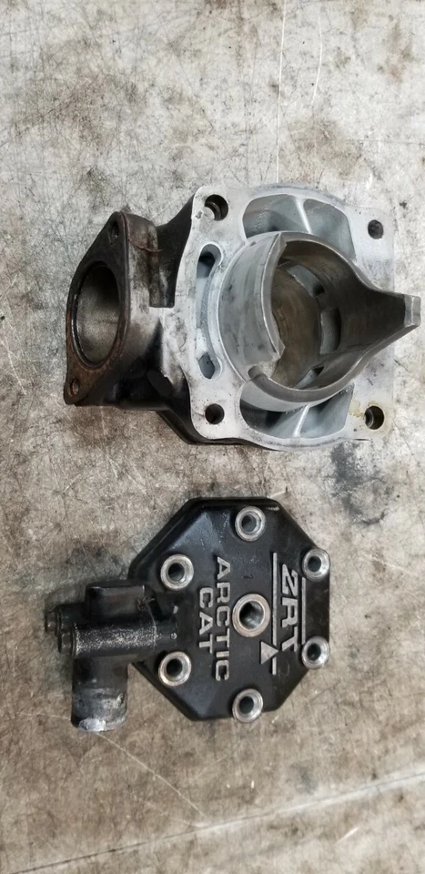ARCTIC CAT 1995 ZRT 600 594 CYLINDER AND HEAD 95 96 97 98 99 00 RW3515 - Image 1 of 4