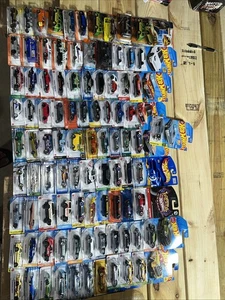 Hot Wheels Cars 1/64 Scale And Matchbox Lot 92 Cars Trucks N 14 X - Picture 1 of 22