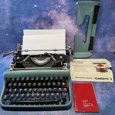 Olivetti Underwood Lettera 22 1962 máquina de escribir ¡Fuente Elite! ¡Excelente estado! Foto 1 de 4