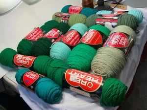 Red Heart yarn lot of 11 skeins VARIETY OF GREEN COLORS most 8 oz NOS - Picture 1 of 5