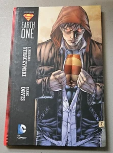 Superman: Earth One (2010) - Volumen Uno - J. Michael Straczynski - Tapa Dura - Imagen 1 de 2