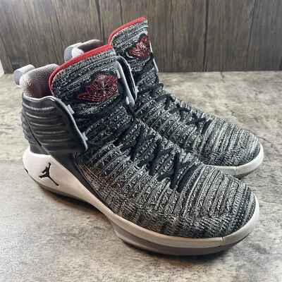 Air Jordan XXXII MVP черный/университетский красный/белый/волчий серый размер 6,5 года (ношен один раз) - Изображение 1 из 4