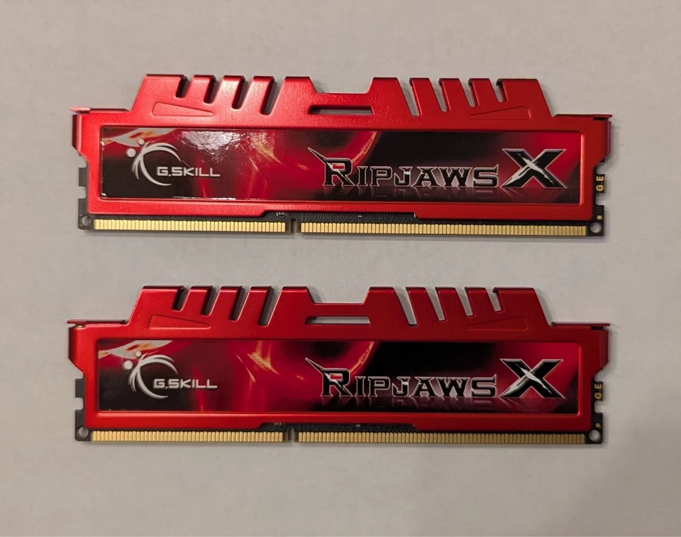 G. SKILL 8GB (2 x 4GB) PC3-17000 (DDR3-2133) Memory (F3-2133C9D-8GXL) - Image 1 of 2