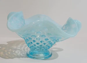 Vintage Fenton Blue Opalescent Hobnail 2 Handle Ruffled Dish - Picture 1 of 6