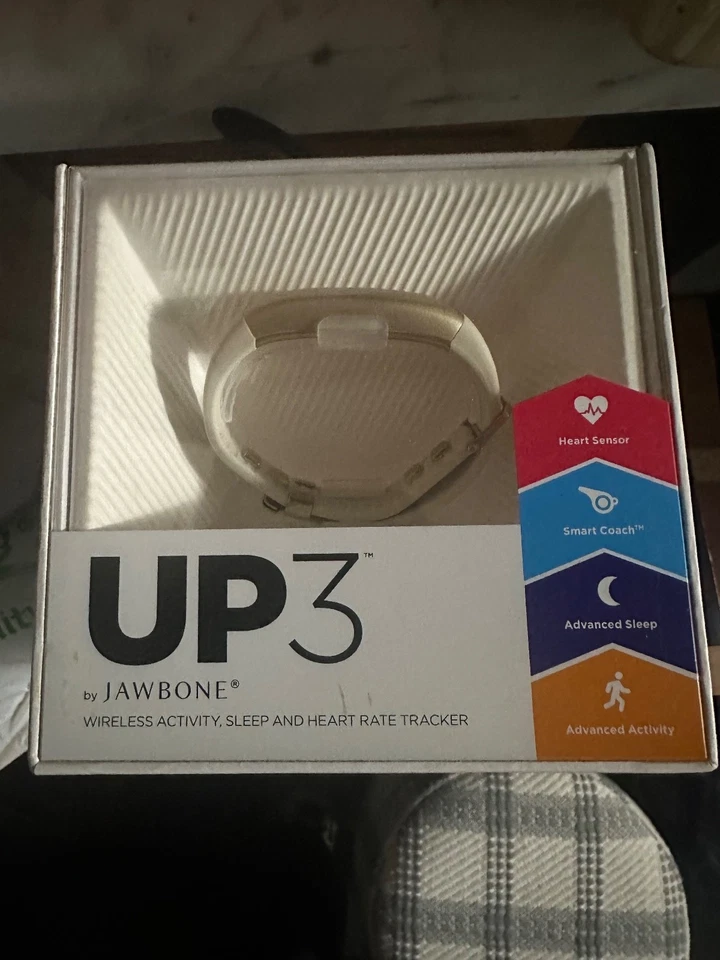 UP3 por Jawbone Frecuencia Cardíaca, Actividad + Rastreador de Sueño - Dorado Foto 1 de 1