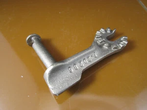 HASTINGS Universal NEMA Cutout Prong - UAI517 - Picture 1 of 1
