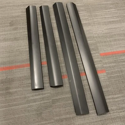 Molduras para molduras de puerta Rolls Royce Cullinan 2021 OEM NEGRO Foto 1 de 4