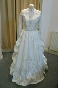 New!!! Bridal Stunning, Variety Wedding Dresses Ivory, off white, & White - Picture 1 of 64