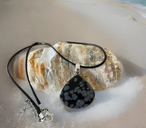 Snowflake Obsidian Pendant Necklace -925 Silver plated-brand New - Picture 1 of 3