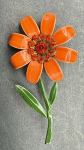 Broche Orange Flower Power con estrás naranja y tallo verde C1248 - Imagen 1 de 4