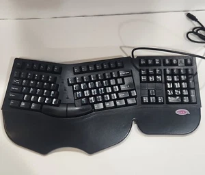 Vintage Belkin F8E208 (KB23) Ergonomic Keyboard MWIEZ-9000 PS/2 Black - Picture 1 of 3