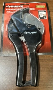 Husky 1 1/4” Ratcheting PVC Cutter - Quick Change Blade - Picture 1 of 7
