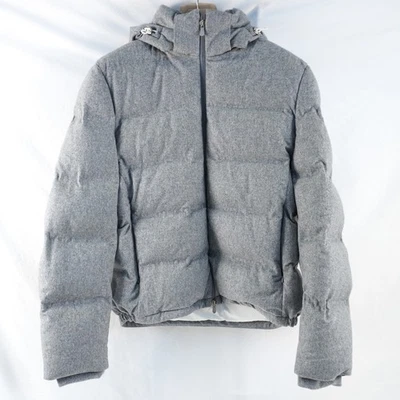 Chaqueta acolchada con capucha de lana Brunello Cucinelli en gris - talla mediana para hombre Foto 1 de 4