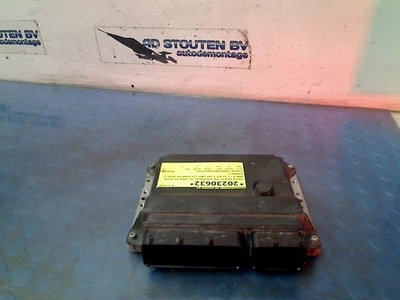 ECU Toyota Yaris II (P9) Hatchback 1.33 16V Dual VVT-I (1NRFE) 2010 896610DB01 Foto 1 de 4