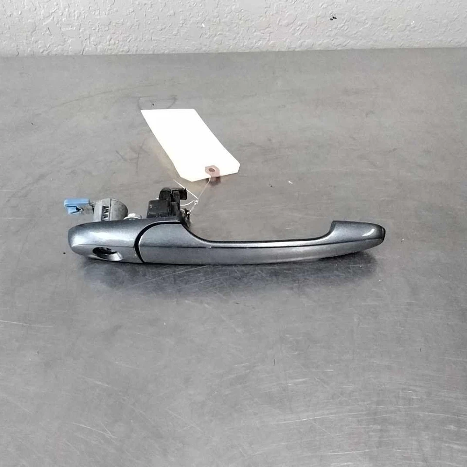 Manija de puerta exterior izquierda Chevrolet Impala 2007-2016 Foto 1 de 1