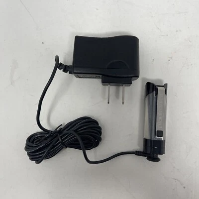 Plantronics Discovery 665 Gray/Silver Charger Only For In-Ear Headset - Image 1 of 4