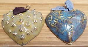 Hand Painted Ceramic Heart Ornaments Set Of 2 Flowers Nobbies Signed NWT - Picture 1 of 6
