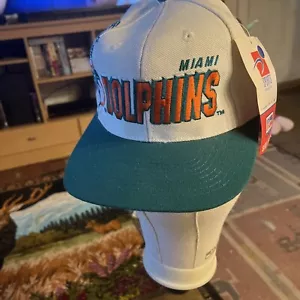 De colección Miami Dolphins Deportes Especialidades Sombra Snapback Stock Muerto Láser Script - Imagen 1 de 10