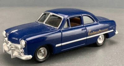 1: 43 Ertl 压铸 1949 年福特 Coupe Eastwood Motorsports 蓝色 D1039 — 第 1/4 张图片