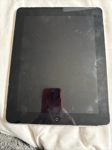 Apple iPad 2 9.7in 16GB Wi-Fi Tablet - Black - Picture 1 of 4