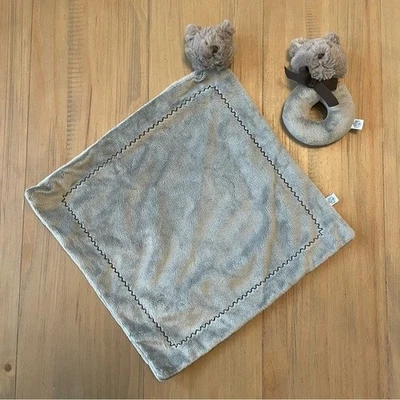 Pottery Barn Niños Oso Peluche Pulgar Lovey Sonajero Set Marrón Bebé Regalo Foto 1 de 4