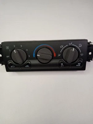 Panel de módulo de control de clima de calefacción de aire acondicionado para Chevrolet Silverado 1500 1999-2002 Foto 1 de 4
