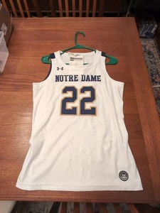 New Under Armour Notre Dame Irish Basketball Jersey Women's S White - Picture 1 of 5