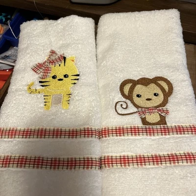Juego de 2 toallas de mano bordadas a máquina gato y mono NUEVAS 16”x26” Foto 1 de 4
