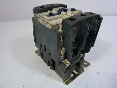 Telemecanique LC1-D80 (LC1-D8011) (LX1-D6G7) Contactor 600VAC 80AMP  USED - Image 1 of 3