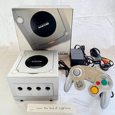 Nintendo GameCube Silver DOL-001 Boxed Console w/ Controller AC AV Cable NTSC-J - Image 1 of 4