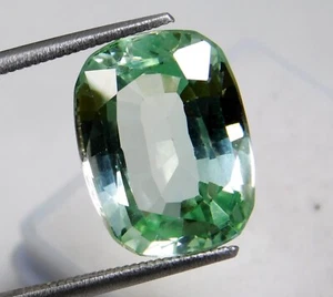 Natural Flawless Green Montana Sapphire Cushion Certified Gemstone 16.20 Carat - Foto 1 di 4