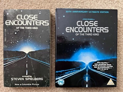Close Encounters of the Third Kind 2 Disc UK Blu-Ray Box Set & Paperback Book - Image 1 of 4