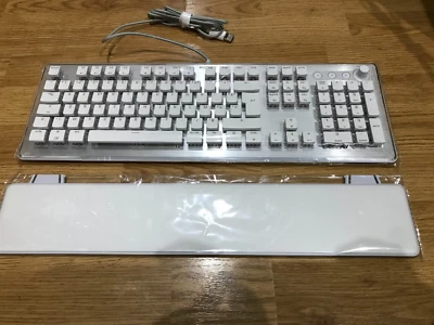 Roccat Vulcan II 2 weiß Mechanical PC Gaming-Keyboard Titan Aluminium French - Image 1 of 4