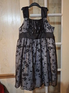 Bonnie Jean Dress Girls size 20 1/2 Black Glitter Floral Sleeveless Party - Picture 1 of 7