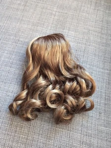 Peluca American Girl Truly Me 118 C Dorada Marrón Pelo Rizado Muñeca Repuesto Personalizado - Imagen 1 de 8