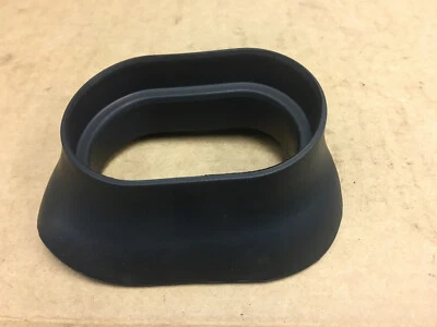 Suzuki GSXR 600-750 2004-2005, conducto de aire derecho goma, nuevo OEM #2 Foto 1 de 3